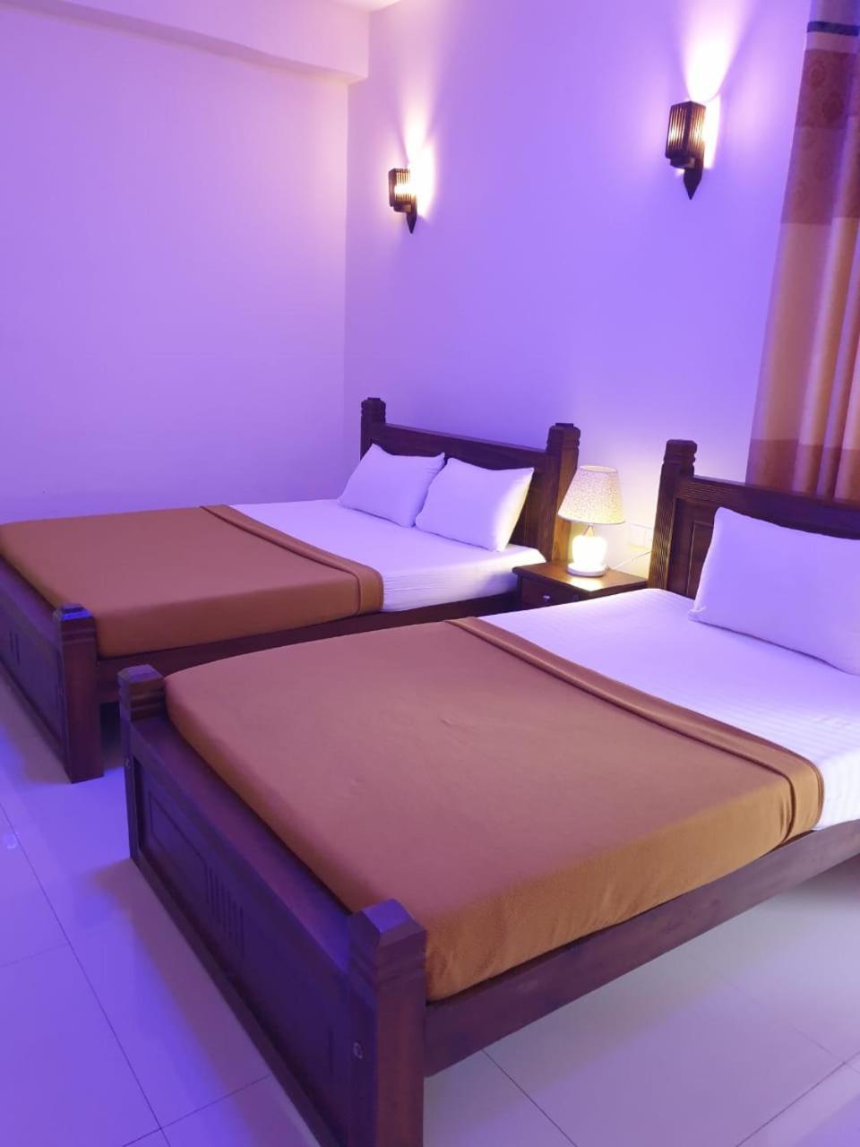 Hotel Delhousie 4*