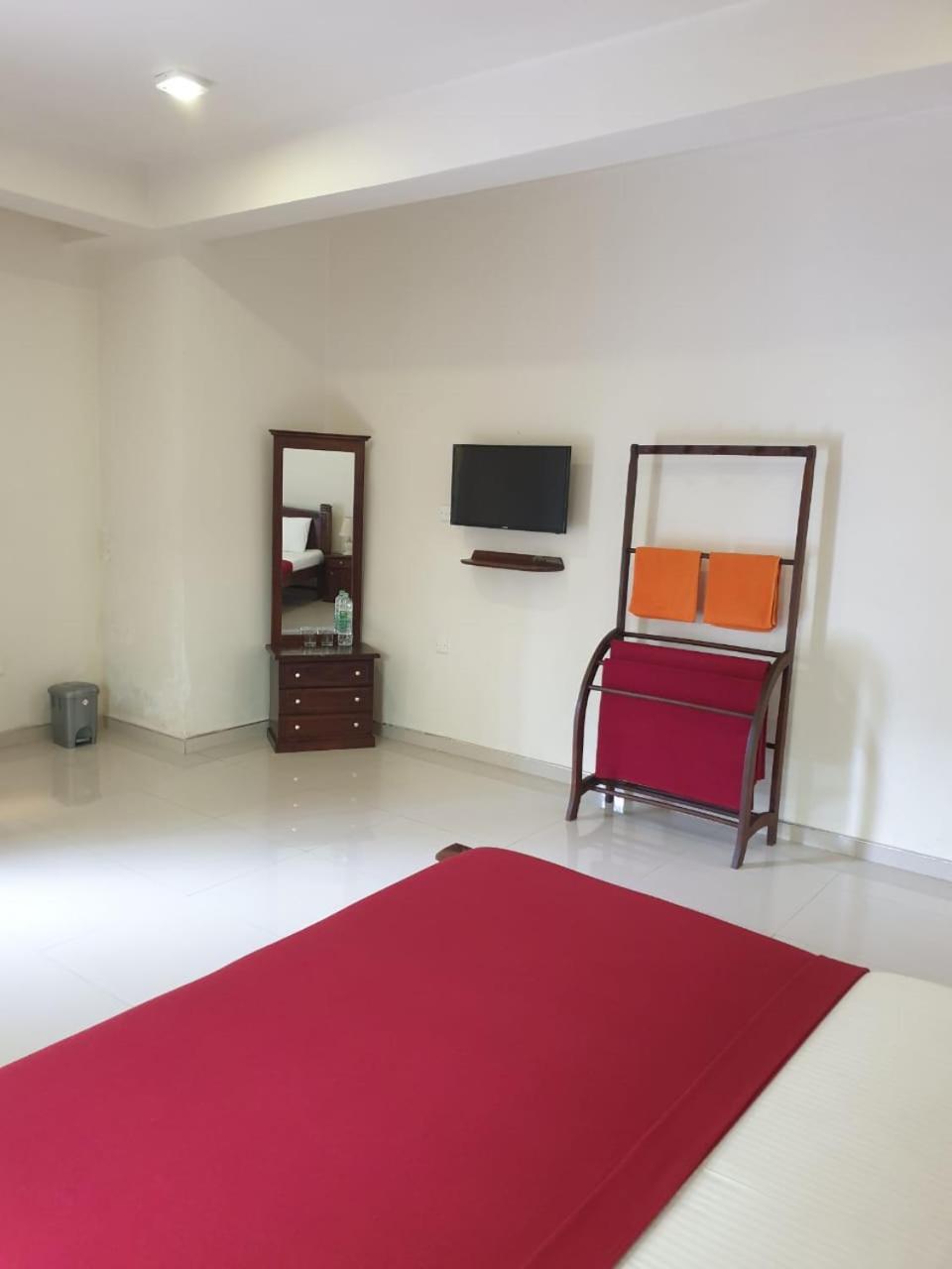 Hotel Delhousie Nallathanniya
